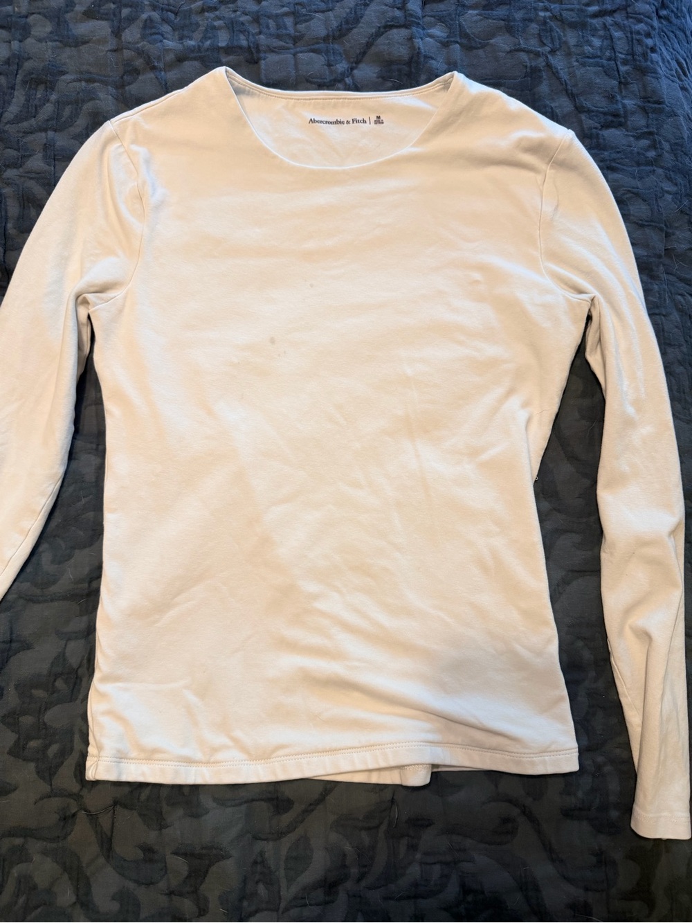 Abercrombie & Fitch women’s Long Sleeve Crew Neck Shirt in Cream/white
